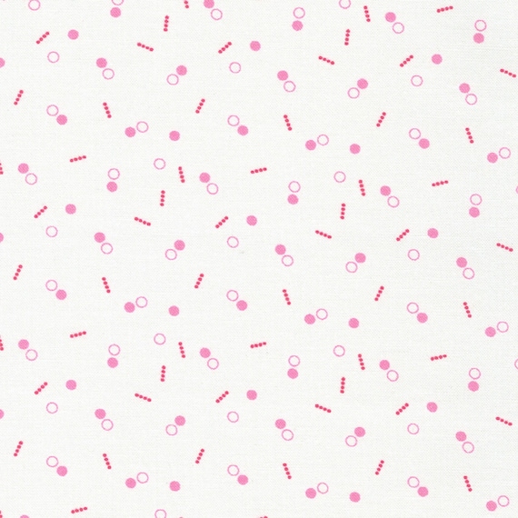 Hints of Prints, Flowerhouse 30's Circles Pink FLHD2190110 by Debbie Beaves for Robert Kaufman Fabrics