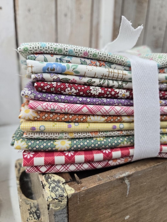 Aunt Grace Calicos...FQ bundle...Judie Rothermel...Marcus Fabrics...13 prints