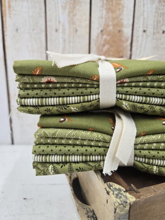 Pumpkin Spice Gatherings...Basil FQ Bundle...Primitive Gatherings...Moda Fabrics...6 prints