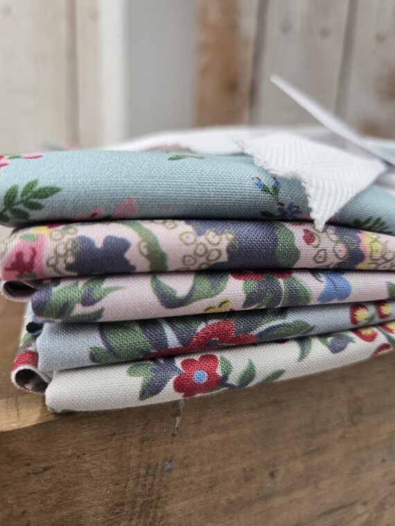 Eiderdown...HALF YARD Floral/Paisley Bundle...Judy Newman of A Very Fine House...Devonstone Collection...5 prints