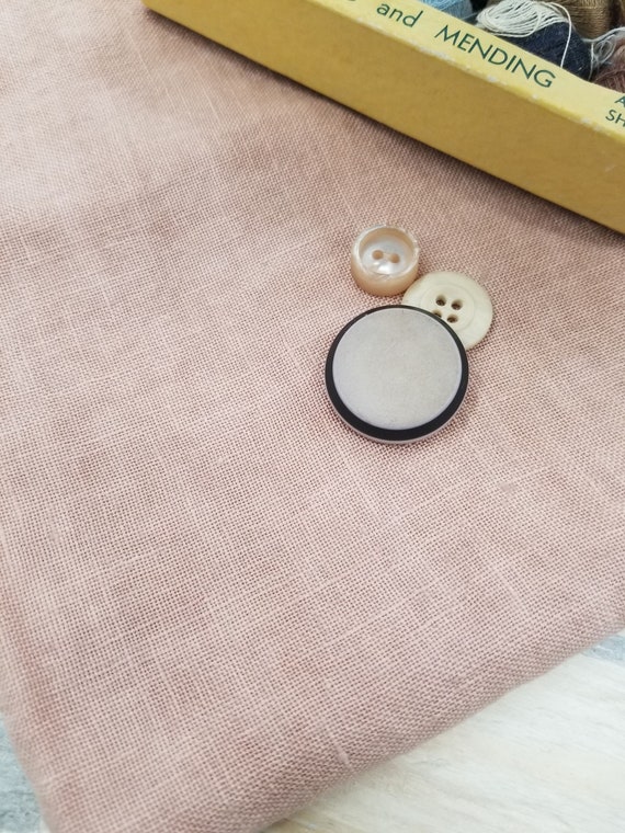 Weeks Dye Works, Sanquine, 35ct, Fat Quarter, 100% linen, cross stitch linen