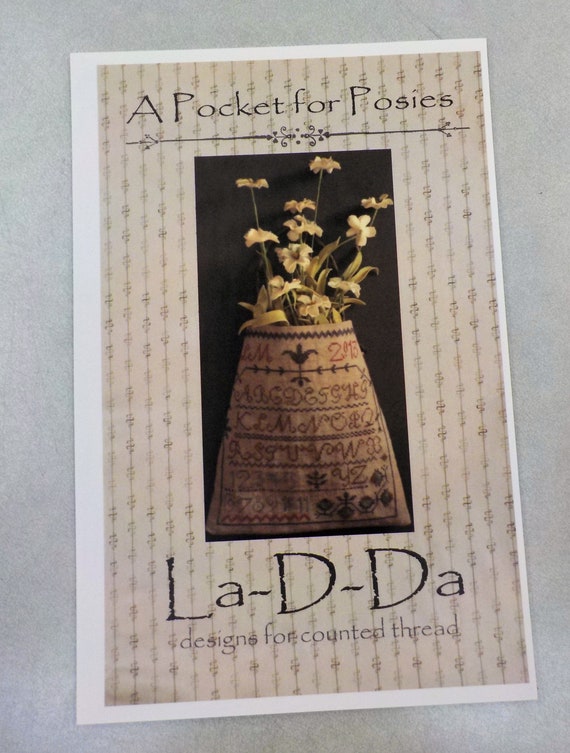 A Pocket for Posies by La-D-Da...cross stitch pattern