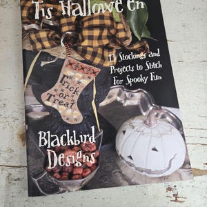 Tis Hallowe&#39;en by Blackbird Designs