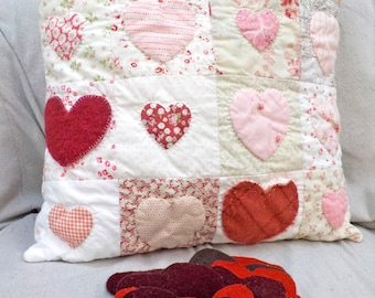 Cottage Hearts pillow pattern...Valentine's Day pillow, cottage style pillow