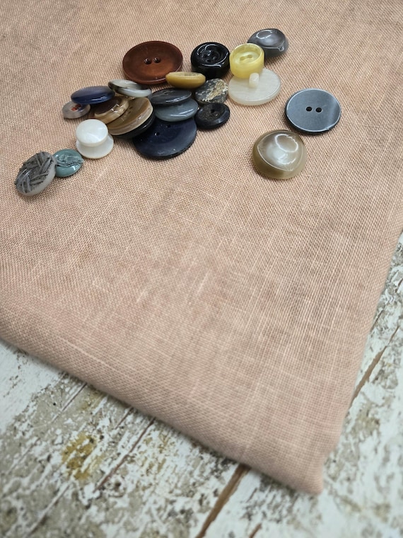 Weeks Dye Works, Sanquine, 36ct, Fat Quarter, 100% linen, cross stitch linen