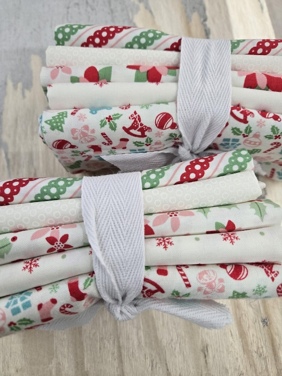 Kitty Christmas...Snow FQ Bundle...Urban Chiks...Moda Fabrics