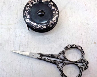 Classic Embroidery gift set...scissors and measuring tape, black, silver, gift box