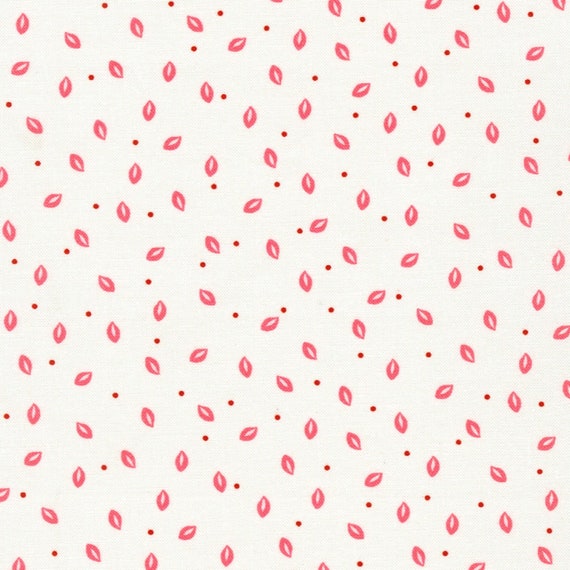 Hints of Prints, Flowerhouse 30's...Leaves Pink FLHD2190310...Debbie Beaves...Robert Kaufman Fabrics