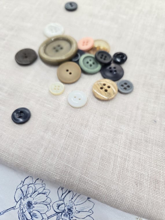Weeks Dye Works, Rhyolite, 36ct, Fat Quarter, 100% linen, cross stitch linen