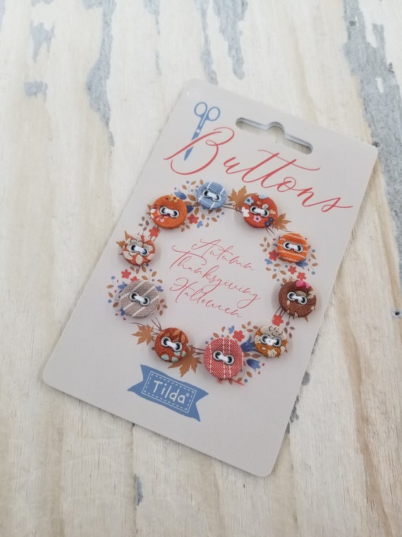 Creating Memories...Autumn, Thanksgiving, Halloween...Button Card...Tilda Fabrics...Tone Finnanger