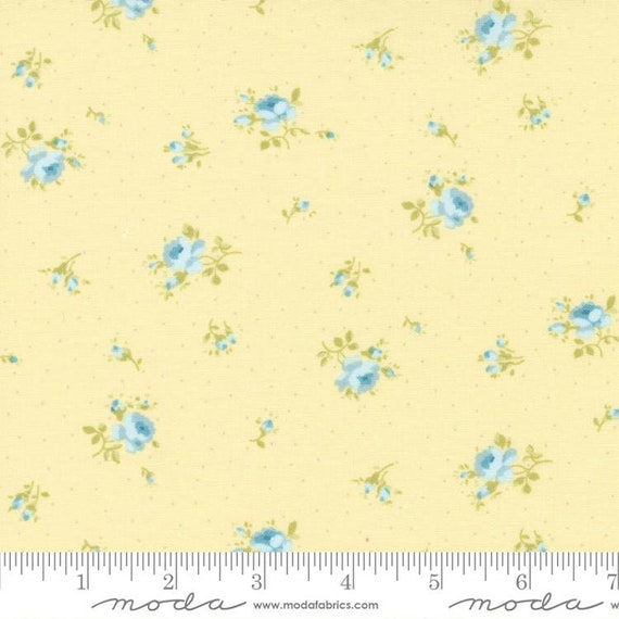 The Shores Sunshine 18744 12 by Brenda Riddle of Acorn Quilt Company for Moda Fabrics