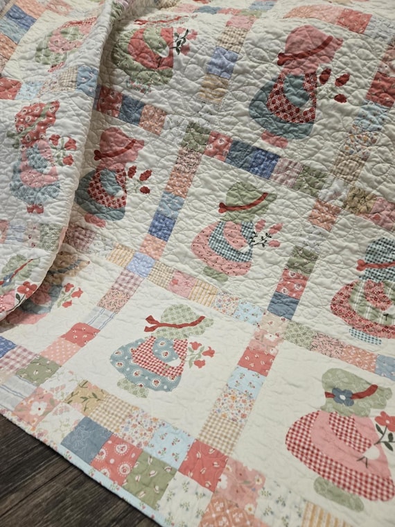 Penny Q. quilt KIT...designer Mickey Zimmer/Sweetwater Cotton Shoppe...featuring Sunbonnet PANEL