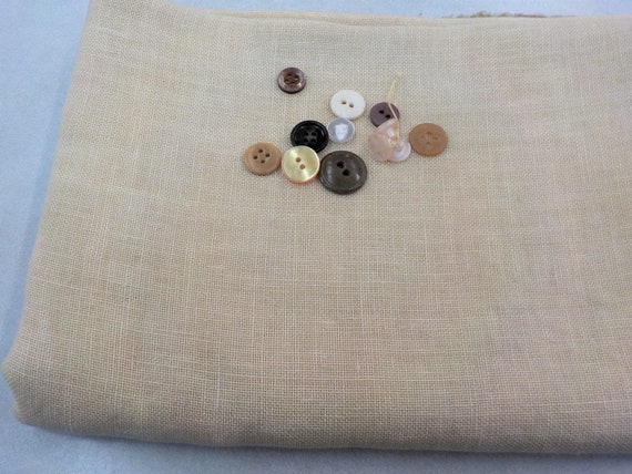 Weeks Dye Works, Parchment, 32ct, Fat Quarter, 100% linen, cross stitch linen