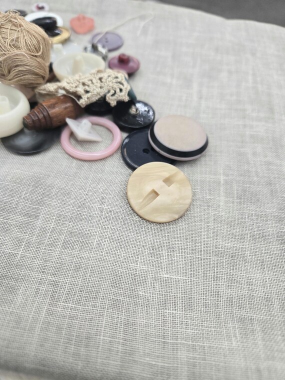 Weeks Dye Works, Aspen, 40ct, Fat Quarter, 100% linen, cross stitch linen