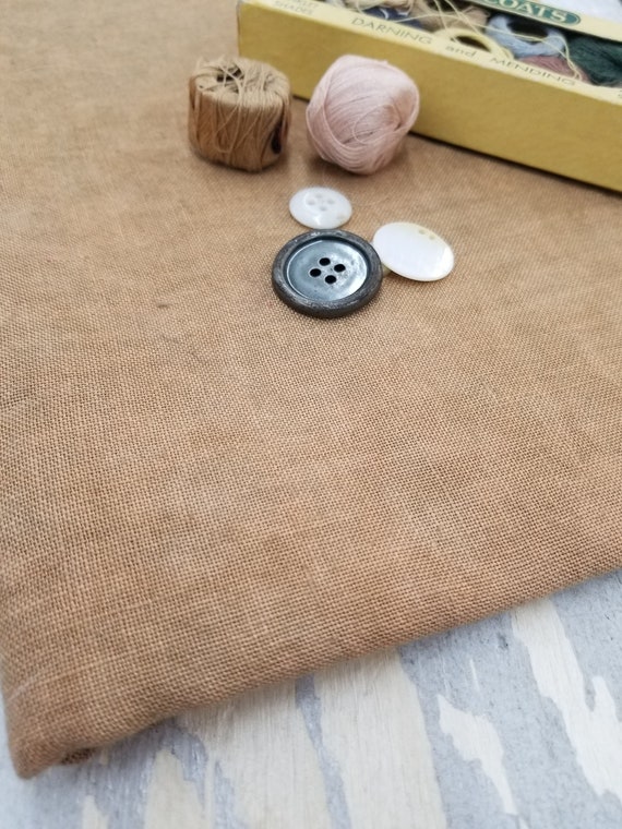 Weeks Dye Works, Mocha, 35ct, Fat Quarter, 100% linen, cross stitch linen