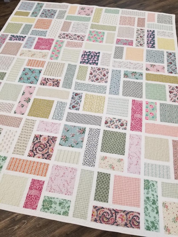 Grandma's Featherbed Quilt KIT...designer mickey zimmer/sweetwater cotton shoppe...cottage style...scrappy project