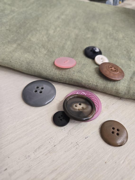 Weeks Dye Works, Scuppernong, 32ctZ, Fat Quarter, 100% linen, cross stitch linen