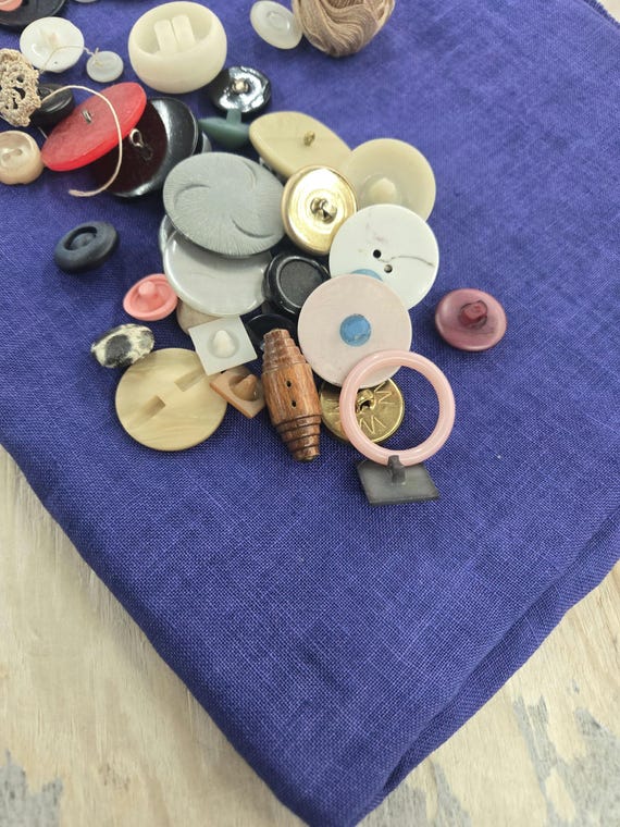 Weeks Dye Works, Purple Rain, 40ct, Fat Quarter, 100% linen, cross stitch linen