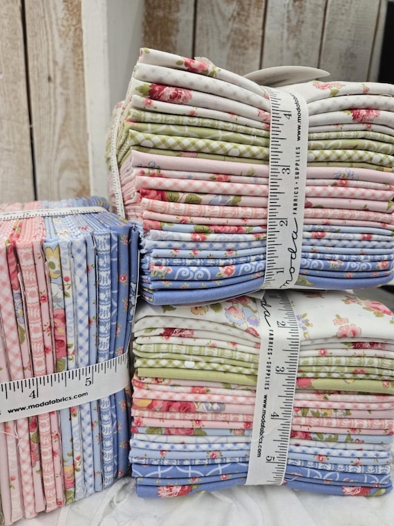 Memory Lane...FQ Bundle...Brenda Riddle of Acorn Quilt Company...Moda Fabrics...22 prints