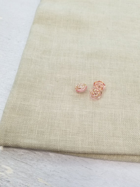 Weeks Dye Works, Beige, 35ct, Fat Quarter, 100% linen, cross stitch linen