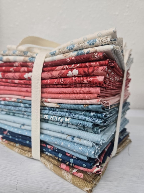 Lighthouse...FQ Bundle...Edyta Sitar...Laundry Basket Quilts...Andover...25 prints