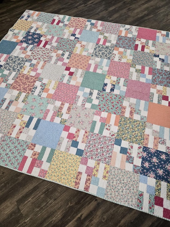 Cottage Garden quilt kit...pattern designed by Mickey Zimmer...Precious Petites collection...cottage style...DIY