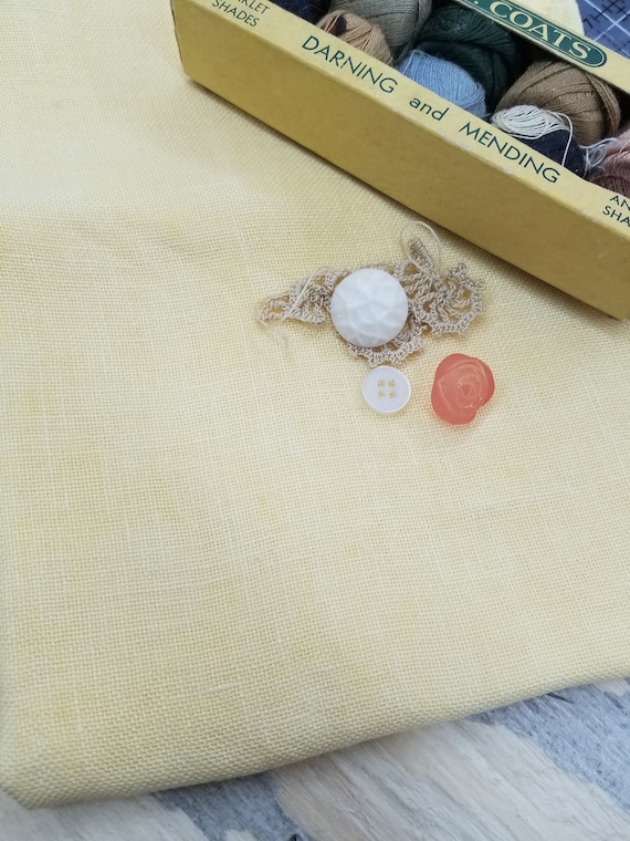 Weeks Dye Works, Honeysuckle 30ct, Fat Quarter, 100% linen, cross stitch linen