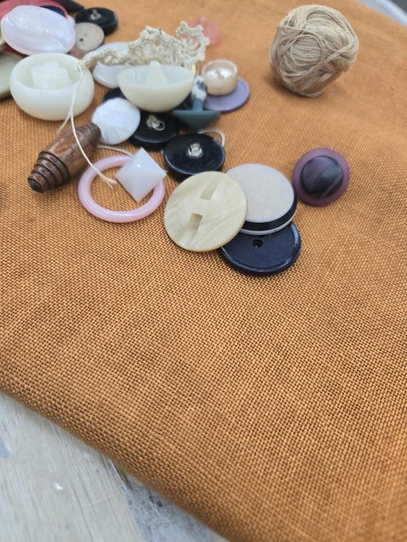 Weeks Dye Works, Tiger's Eye, 30ct, Fat Quarter, 100% linen, cross stitch linen