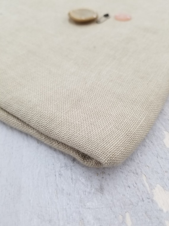 Weeks Dye Works, Beige, 32ctZ, Fat Quarter, 100% linen, cross stitch linen, Zweigart base