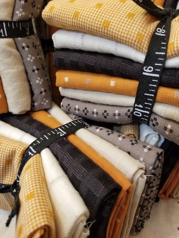 Classic Pumpkins, Fat Quarter bundle, exclusive grouping of Diamond Textile Wovens, 6 fat quarters, cream, orange, grey, black, halloween