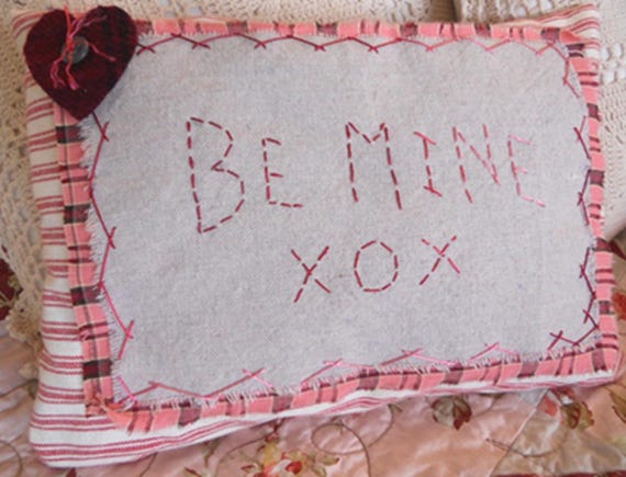 Be Mine XOX pillow complete kit...pattern designed by Mickey Zimmer for Sweetwater Cotton Shoppe