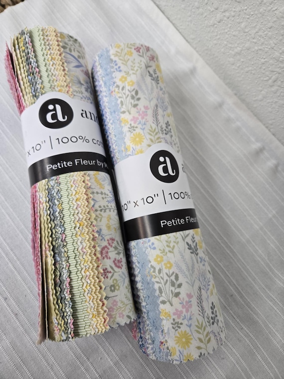 Petite Fleur...10 inch pack...Makower UK...42 squares