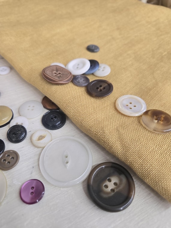 Weeks Dye Works...Gold...30ct...Fat Quarter...100% linen...cross stitch