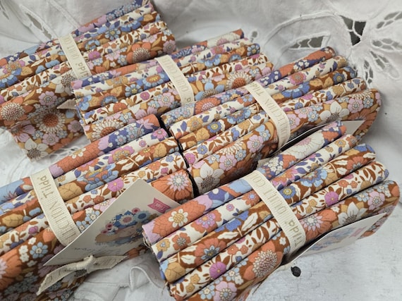 Wallflower...Caramel/Thistle FQ Bundle...a Tilda Collection...Tone Finnanger...5 prints