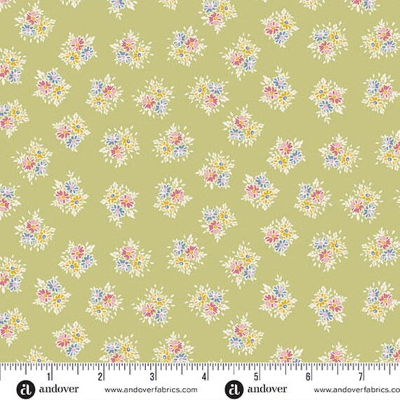 Petite Fleur...MU-184-G...Posy Green...Makower UK