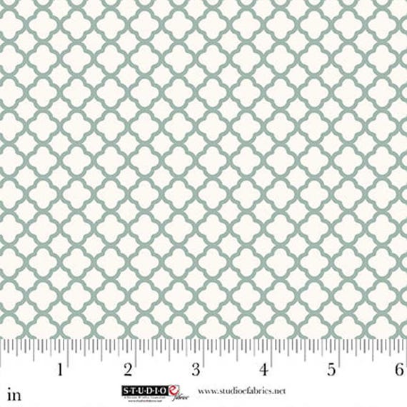 Beautiful Bowquets...8890-60 Green Lattice...Maureen Fiorellini...Studio e Fabrics