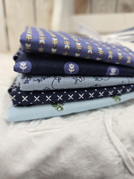 Blue Jeans...HALF YARD Bundle...shades of blue...5 prints
