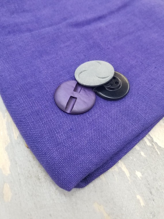 Weeks Dye Works, Purple Rain, 30ct, Fat Quarter, 100% linen, cross stitch linen