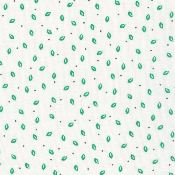 Hints of Prints, Flowerhouse 30's...Leaves Green FLHD219037...Debbie Beaves...Robert Kaufman Fabrics