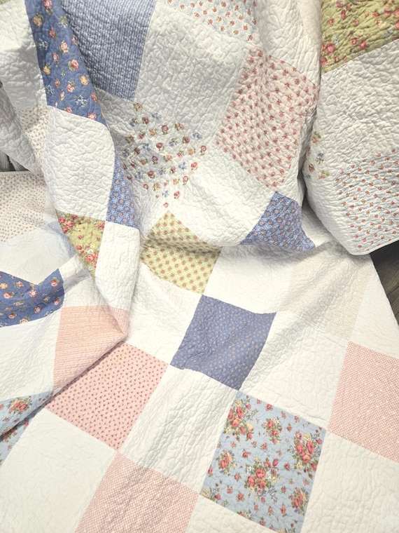 Piece of Cake Quilt KIT...designed by Mickey Zimmer of Sweetwater Cotton Shoppe...featuring Memory Lane by Brenda Riddle...beginner...precut