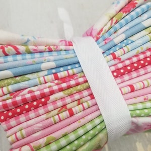 Posie fat quarter bundle by Tanya Whelan...cottage style prints, 18 fat quarters