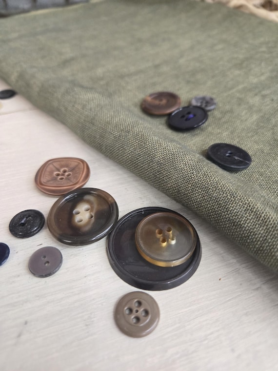Weeks Dye Works...Kudzu...36ct...Fat Quarter...100% linen...cross stitch