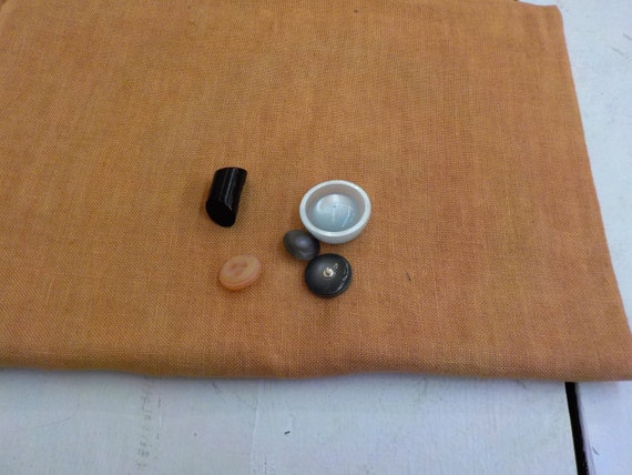 Weeks Dye Works, Chickpea, 30ct, Fat Quarter, 100% linen, cross stitch linen