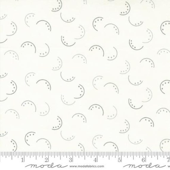 Silhouettes Cream 6934 16 by Holly Taylor for Moda Fabrics