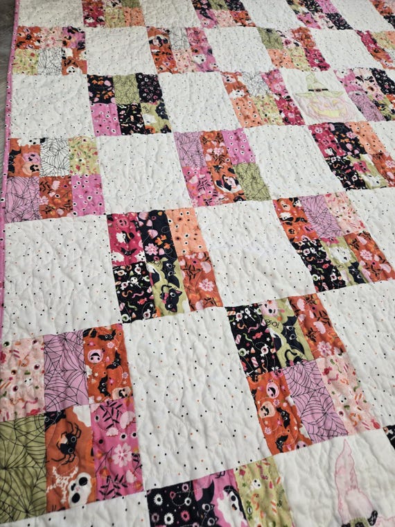 October Friends Quilt Kit...designer Mickey Zimmer/Sweetwater Cotton Shoppe...Halloween