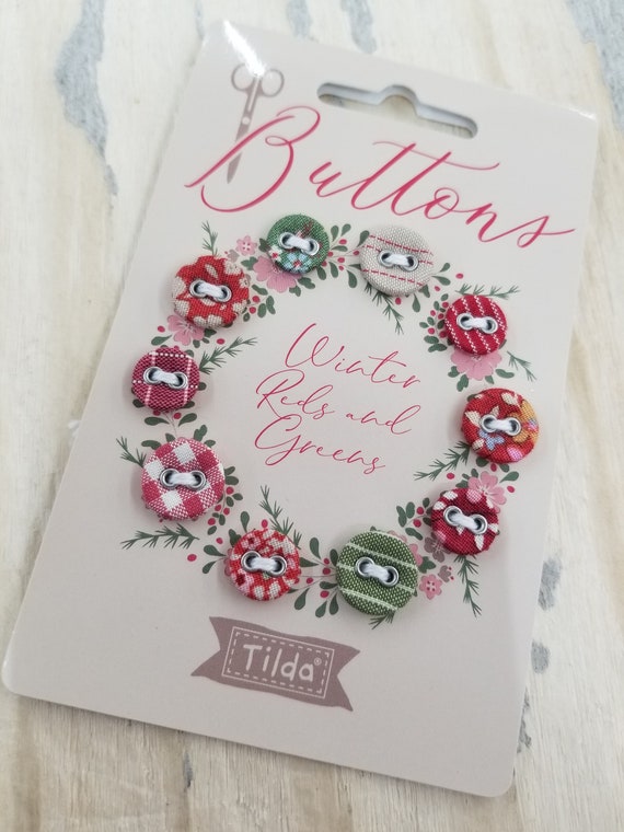 Creating Memories...Winter Reds and Greens...Button Card...Tone Finnanger