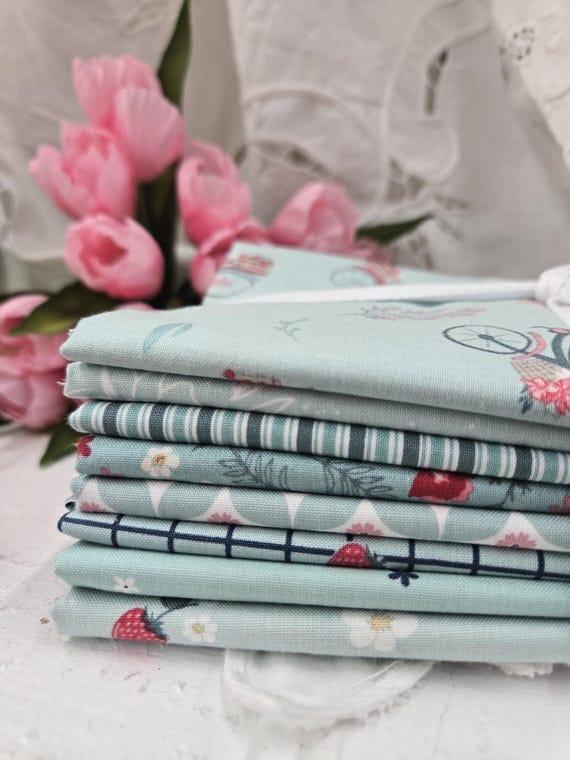 Berry Market...Mint FQ Bundle...Beverly McCullough...Riley Blake Designs...8 prints