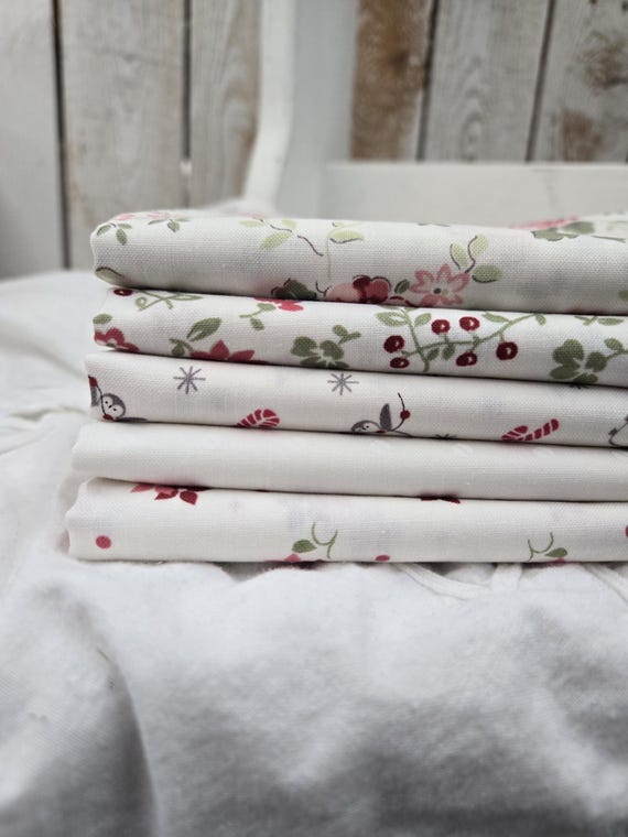 A Very Sweet Christmas...HALF Yard Snow bundle...Anne Sutton/Bunny Hill Designs...Moda Fabrics...5 prints