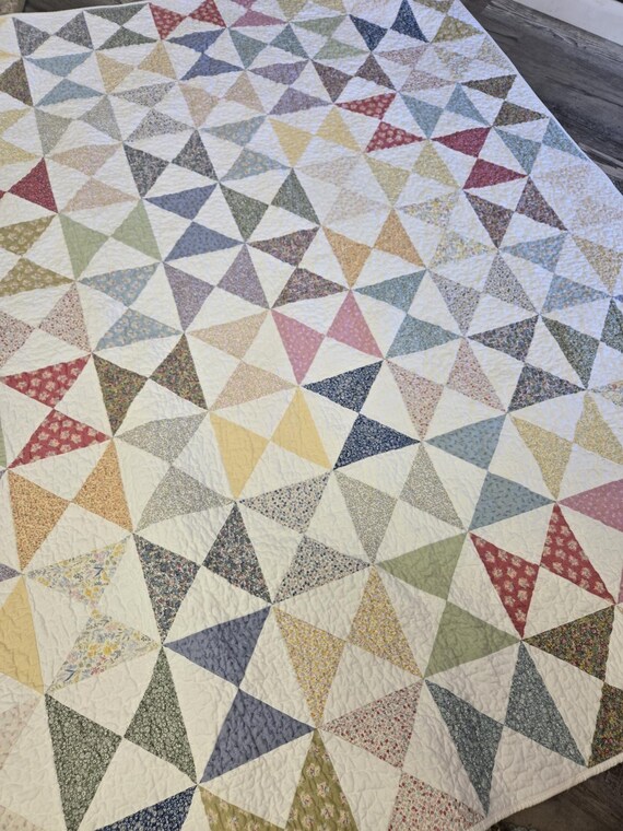 Flower Journal Quilt KIT...designer Mickey Zimmer/Sweetwater Cotton Shoppe...featuring Petite Fleur by Makower UK