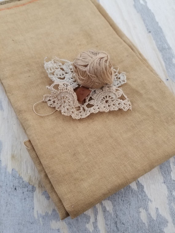 Weeks Dye Works, Straw, 46ctZ, Fat Quarter, 100% linen, cross stitch linen, Zweigart base